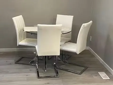 Brand New Bedroom In Keswick B Edmonton Canada