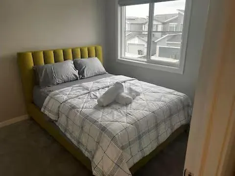Brand New Bedroom In Keswick B Edmonton Accommodatie bij particulieren
