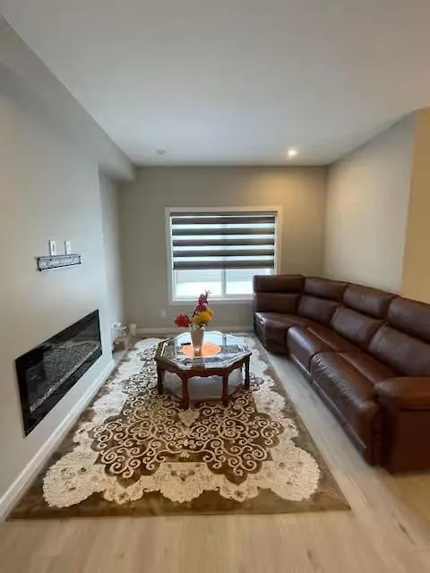 Brand New Bedroom In Keswick B Edmonton